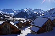 Les Chalets des Marmottes - bergen met sneeuw en uitzicht